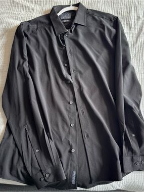 Men's Black Long-Sleeve Dress Shirt